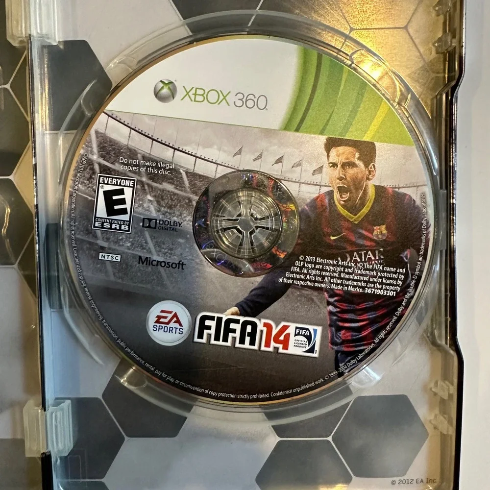 EA Sports FIFA Soccer 13 Xbox 360 Steelbook Case w/ FIFA 14‎ Game Disc